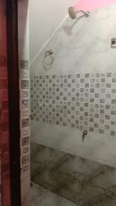 Bathroom Image of 750 Sq.ft 2 BHK Independent House for rent in Gayatri Nagar Gwalior for Rs. 6500