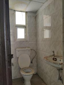 Common Bathroom Image of 800 Sq.ft 2 BHK Apartment / Flat for sale in MGI Gharaunda, Raj Nagar Extension Ghaziabad for Rs. 5200000