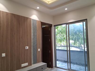 Bedroom Image of 1800 Sq.ft 3 BHK Builder Floor for rent in Paschim Vihar New Delhi for Rs. 85000