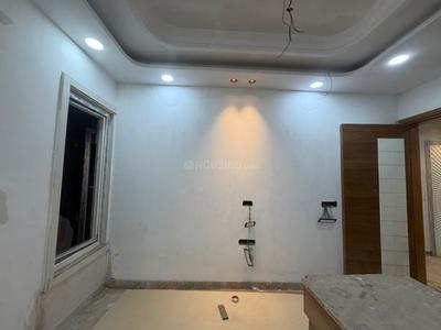 Bedroom Image of 1440 Sq.ft 3 BHK Builder Floor for sale in Mukherjee Apartment, Mukherjee Nagar New Delhi for Rs. 22100000