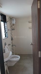 Bathroom Image of 600 Sq.ft 2 BHK Apartment / Flat for sale in Malad West Mumbai for Rs. 15200000