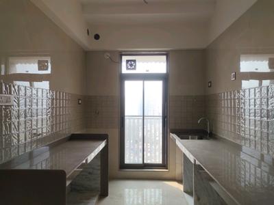 Kitchen Image of 650 Sq.ft 2 BHK Apartment / Flat for sale in Kandivali West Mumbai for Rs. 18000000