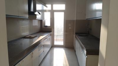 Kitchen Image of 1700 Sq.ft 3 BHK Apartment / Flat for sale in Emaar Palm Gardens, Sector 83 Gurgaon for Rs. 20000000