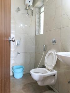 Common Bathroom Image of 589 Sq.ft 1 BHK Apartment / Flat for rent in Raunak Bliss Phase A, Kasarvadavali Thane for Rs. 26865