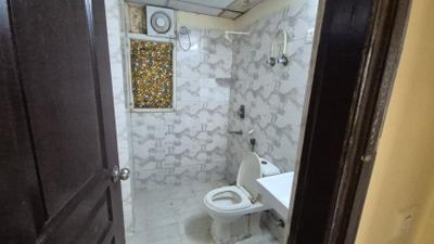 Image of 890 Sq.ft 2 BHK Apartment / Flat for rent in Sethi Max Royal, Sector 76, Noida for Rs. 26000