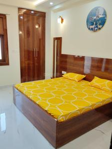 Bedroom Image of 999 Sq.ft 1 RK Independent House for rent in Sarita Vihar New Delhi for Rs. 28000