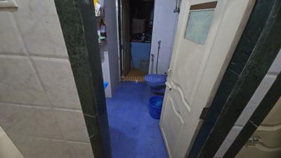 Bathroom Image of 750 Sq.ft 2.5 BHK Apartment / Flat for sale in Hari Om Nagar Thane for Rs. 13500000