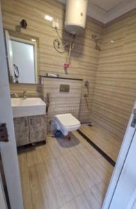 Bathroom Image of 1500 Sq.ft 3 BHK Apartment / Flat for sale in BPTP Astaire Garden Floors, Sector 70A Gurgaon for Rs. 17000000