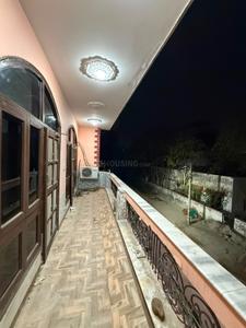 Balcony Image of 1300 Sq.ft 2 BHK Builder Floor for rent in Palam Vihar Gurgaon for Rs. 30000
