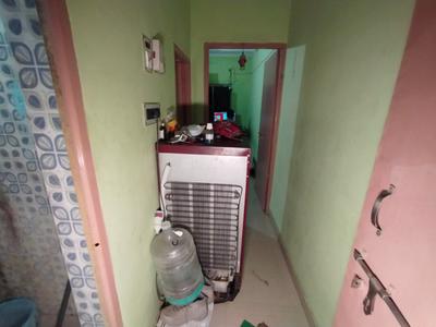 Bathroom Image of 300 Sq.ft 1 RK Apartment / Flat for rent in Airport Gate no. 1 Kolkata for Rs. 6500