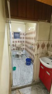 Image of 850 Sq.ft 2 BHK Apartment / Flat for rent in Ashok Nagar, Kolkata for Rs. 15000