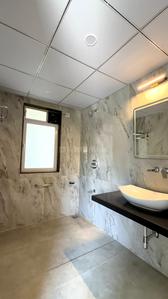 Bathroom Image of 3200 Sq.ft 4 BHK Apartment / Flat for rent in Darshanam Club Life, Undera Vadodara for Rs. 60000