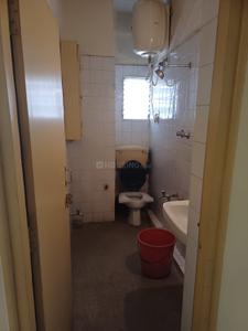 Bathroom Image of 1165 Sq.ft 3 BHK Apartment / Flat for sale in Everest and Kailash Apartments, Malleswaram Bengaluru for Rs. 18000000