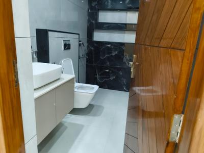 Image of 1600 Sq.ft 2 BHK Builder Floor for rent in Sector 108, Noida for Rs. 40000