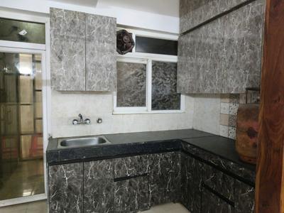Kitchen Image of 1000 Sq.ft 2 BHK Apartment / Flat for sale in Signature Global The Millennia, Sector 37C Gurgaon for Rs. 7000000