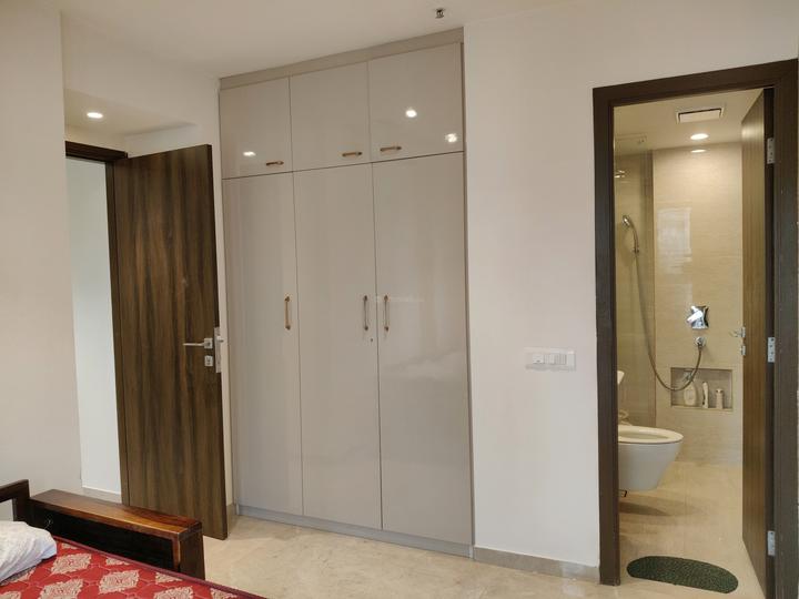 Hiranandani Regent Hill A B C D And E Wing Main Image 1