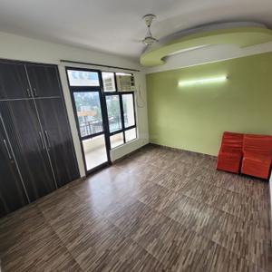 Bedroom Image of 1695 Sq.ft 3 BHK Apartment / Flat for rent in Divyansh Fabio, Crossings Republik Ghaziabad for Rs. 23000