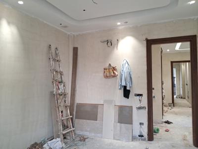 Bedroom Image of 1800 Sq.ft 3 BHK Builder Floor for sale in Paschim Vihar New Delhi for Rs. 40000000