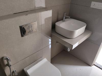 Common Bathroom Image of 7380 Sq.ft 5 BHK Independent House for sale in Saumya Akaashneem, Bodakdev Ahmedabad for Rs. 120000000