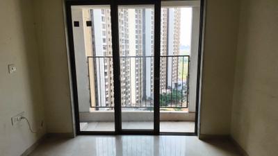 Living Room Image of 700 Sq.ft 2 BHK Apartment / Flat for sale in Sunteck Maxx World, Naigaon East Naigaon for Rs. 4500000