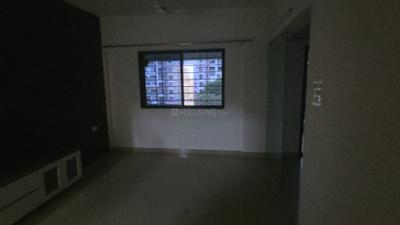 Living Room Image of 980 Sq.ft 2 BHK Apartment / Flat for rent in Magarpatta Iris, Magarpatta City Pune for Rs. 40000