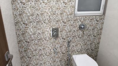 Bathroom Image of 385 Sq.ft 1 BHK Apartment / Flat for rent in HS Samarpan, Ghatkopar East Mumbai for Rs. 40000