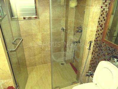 Bathroom Image of 1750 Sq.ft 3 BHK Apartment / Flat for sale in Andheri West Mumbai for Rs. 65000000
