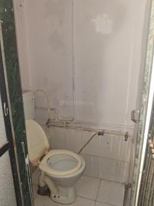Bathroom Image of 550 Sq.ft 1 BHK Builder Floor for rent in Laxminagar Nashik for Rs. 7000