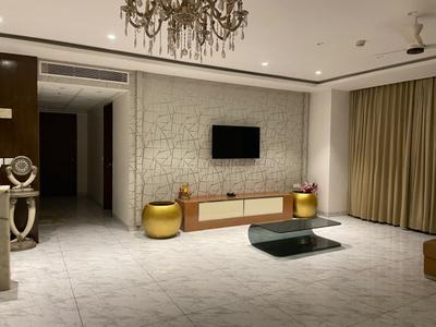 Hall Image of 4000 Sq.ft 4 BHK Apartment / Flat for rent in Mantri Pinnacle, Hulimavu Bengaluru for Rs. 180000