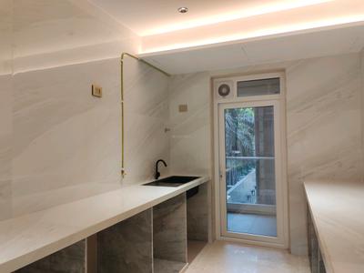 Kitchen Image of 1900 Sq.ft 3 BHK Apartment / Flat for sale in Venetia Kripa Nidhi, Vile Parle West Mumbai for Rs. 93000000