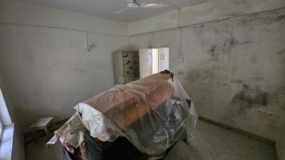 Bedroom Image of 1250 Sq.ft 2 BHK Apartment / Flat for sale in Juhu Mumbai for Rs. 42000000