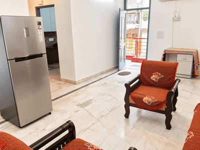 Living Room Image of 1350 Sq.ft 2 BHK Apartment / Flat for rent in Shalimar Apartments, Masjid Moth Village New Delhi for Rs. 40000