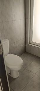 Bathroom Image of 1600 Sq.ft 3 BHK Apartment / Flat for rent in Casagrand Monte Carlo, Saidapet Chennai for Rs. 70000