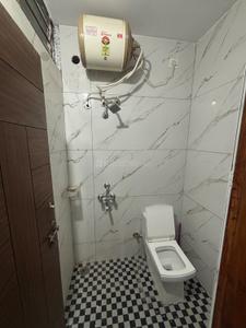 Bathroom Image of 1350 Sq.ft 3 BHK Apartment / Flat for rent in Kadugondanahalli Bengaluru for Rs. 35000