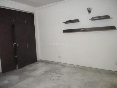 Bedroom Image of 1400 Sq.ft 2 BHK Builder Floor for rent in Chittaranjan Park New Delhi for Rs. 75000