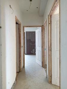 Passage Image of 1872 Sq.ft 3 BHK Apartment / Flat for sale in RG Luxury Homes Tower A F And M, Noida Extension Greater Noida for Rs. 14000000