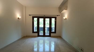 Hall Image of 7200 Sq.ft 4 BHK Builder Floor for rent in Panchsheel Park New Delhi for Rs. 400000