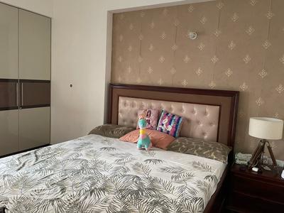 Bedroom Image of 1375 Sq.ft 3 BHK Apartment / Flat for sale in Amrapali Crystal Homes Phase 1, Sector 76 Noida for Rs. 17000000