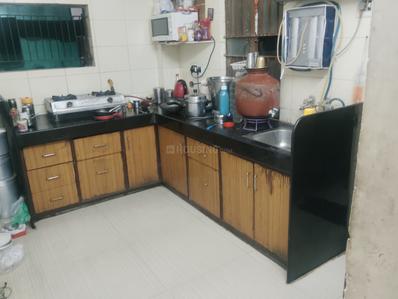 Kitchen Image of 910 Sq.ft 2.5 BHK Apartment / Flat for rent in Naranpura Ahmedabad for Rs. 25000