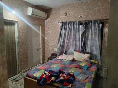 Bedroom Image of 2500 Sq.ft 2 BHK Apartment / Flat for rent in Viral Apartment, Memnagar Ahmedabad for Rs. 20000