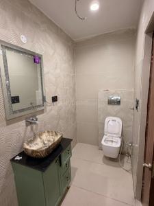 Bathroom Image of 2100 Sq.ft 3 BHK Apartment / Flat for sale in Chinar Heights, Sector 20 Panchkula for Rs. 11000000