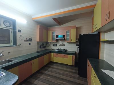Kitchen Image of 2500 Sq.ft 4 BHK Apartment / Flat for rent in CGHS Guru Apartments, Sector 6 Dwarka New Delhi for Rs. 60000