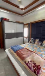 Bedroom Image of 2800 Sq.ft 4 BHK Builder Floor for rent in Arera Colony Bhopal for Rs. 75000
