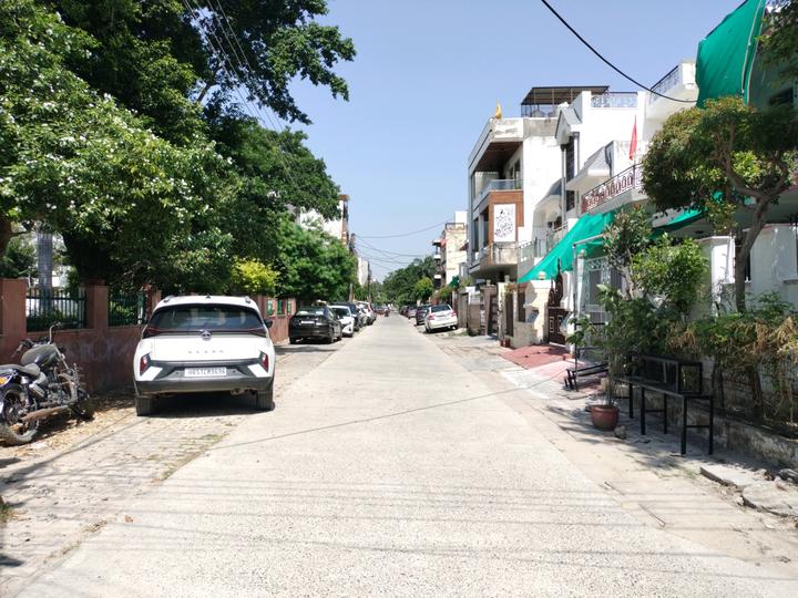 Sector 17 Main Image 1