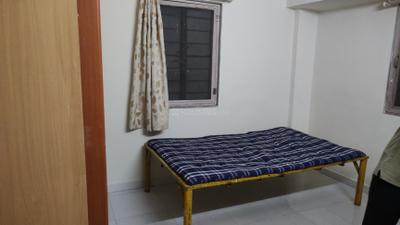 Bedroom Image of 900 Sq.ft 2 BHK Apartment / Flat for rent in Vastu Sundar Apartment, Aundh Pune for Rs. 28000