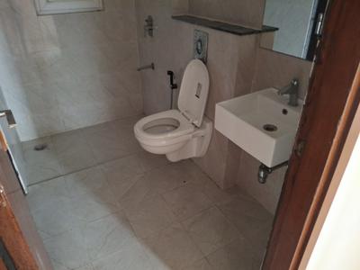 Image of 2275 Sq.ft 3 BHK Apartment / Flat for rent in Sunworld Arista, Sector 168, Noida for Rs. 46000
