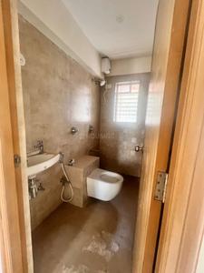Bathroom Image of 841 Sq.ft 2 BHK Apartment / Flat for sale in Vile Parle East Mumbai for Rs. 25000000