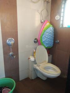 Common Bathroom Image of 850 Sq.ft 2 BHK Apartment / Flat for sale in Borivali West Mumbai for Rs. 16000000