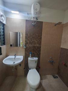 Bathroom Image of 1225 Sq.ft 2 BHK Apartment / Flat for sale in Darshanam Central Park, Sayajiganj Vadodara for Rs. 6100000