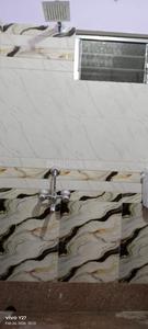 Bathroom Image of 580 Sq.ft 1 BHK Apartment / Flat for rent in Bansdroni Kolkata for Rs. 12000